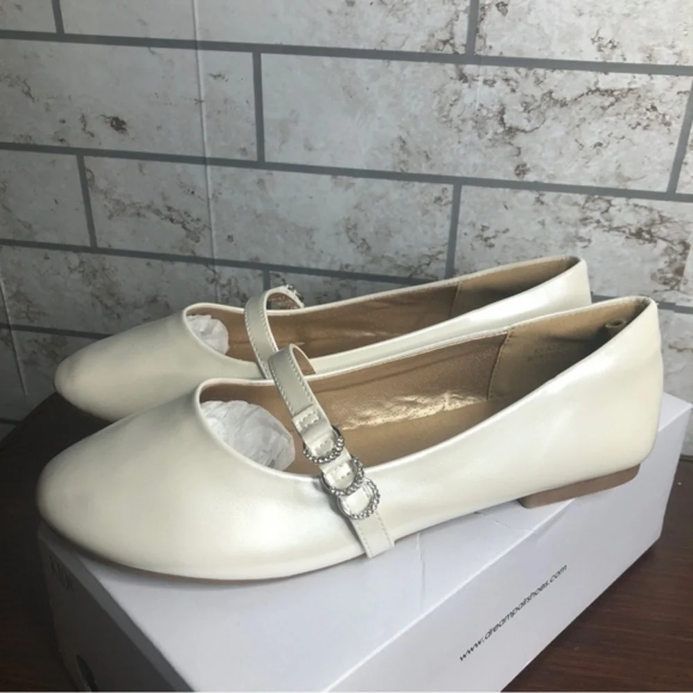 Dream Pairs pearlescent flats girls size 4‎ formal rhinestones